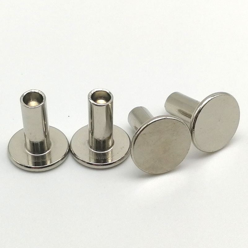 Rivets semi-creux à tête plate