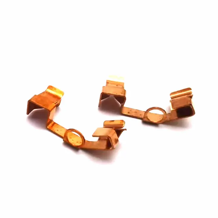 Pièces d'estampage pour socket